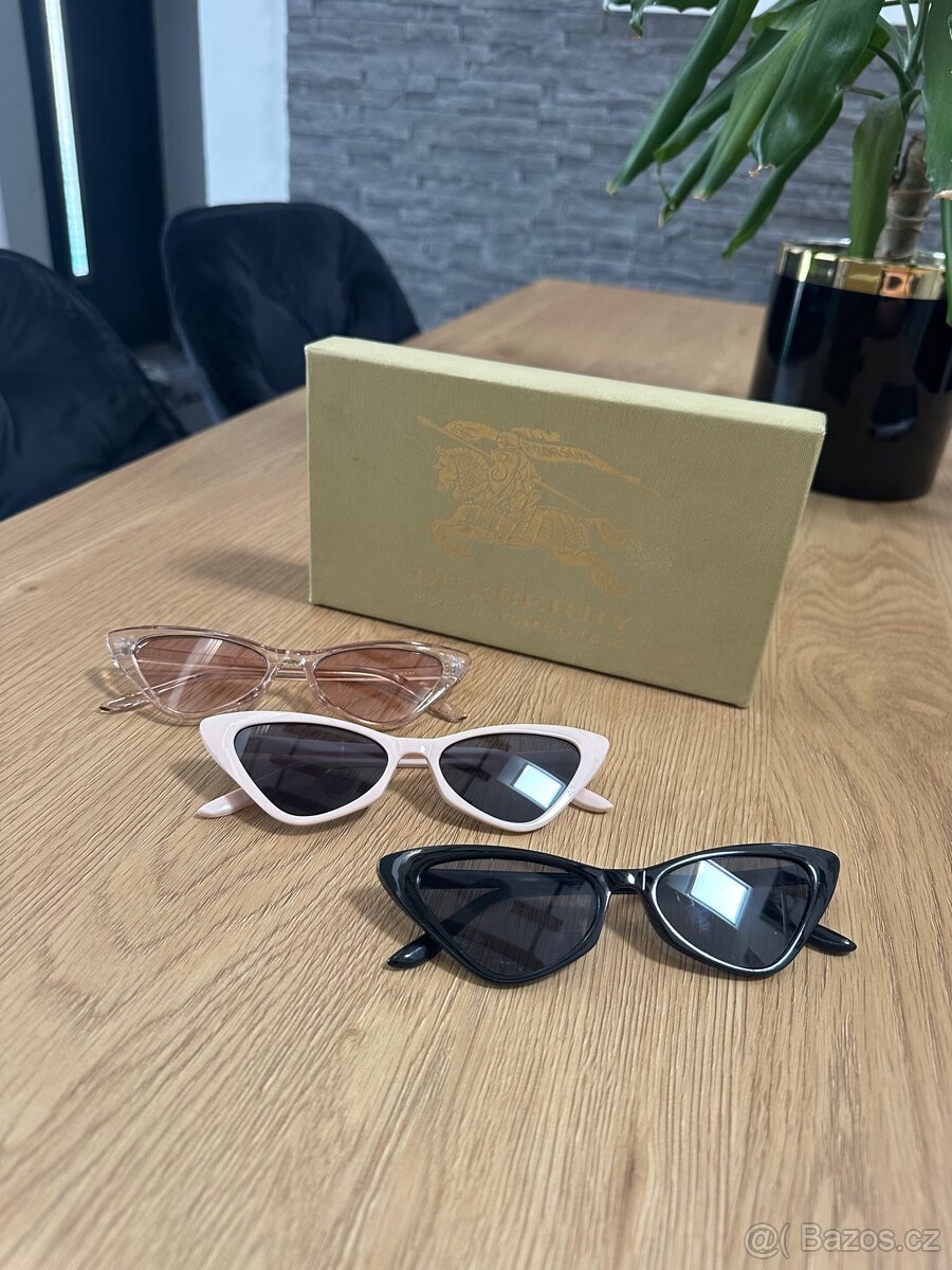Set slunečních brýlí v dárkové krabičce - 6