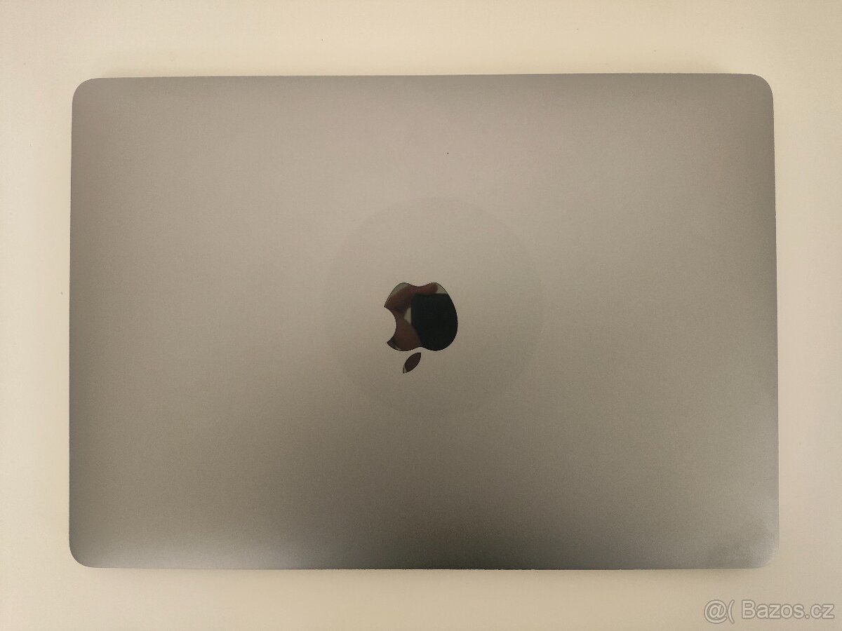 MacBook Pro 2018 | i5 • 8GB • 512GB SSD - 6