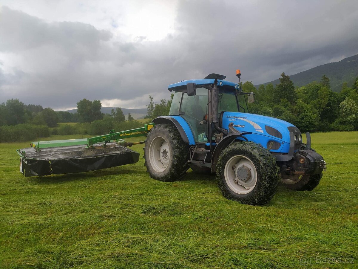 Disková sekačka John Deere 328 - 6