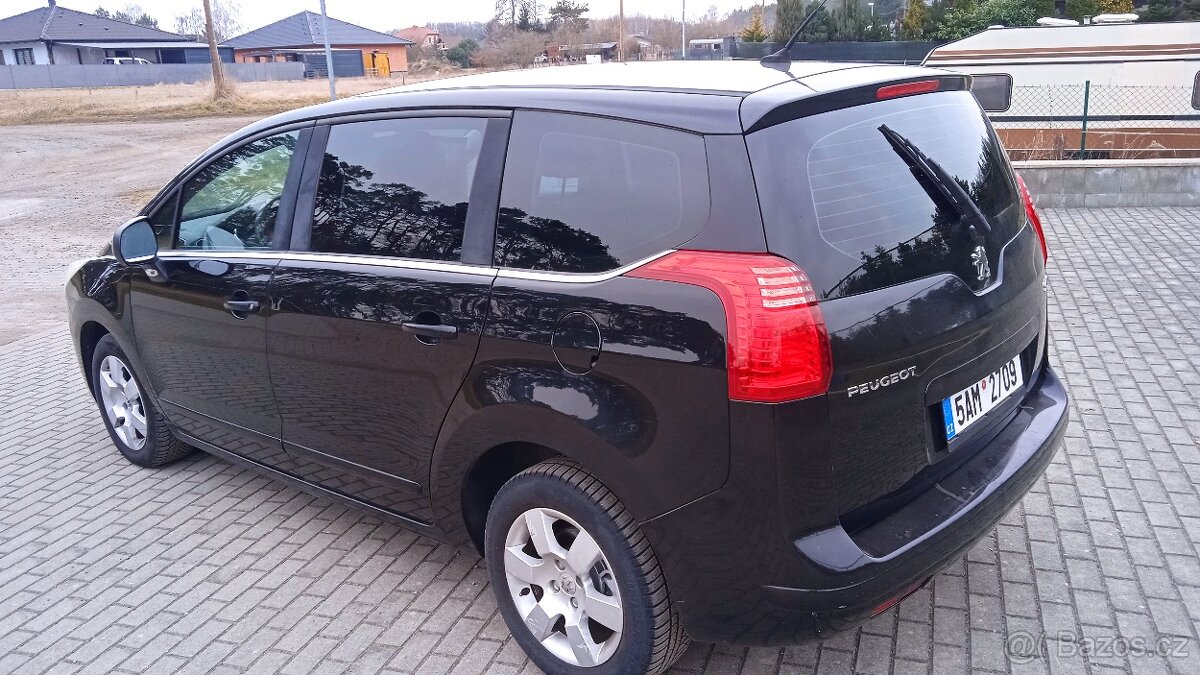 PEUGEOT 5008 1,6HDi82kw,rv11/2011,5-MÍSTNÉ,ALU,STK - 6