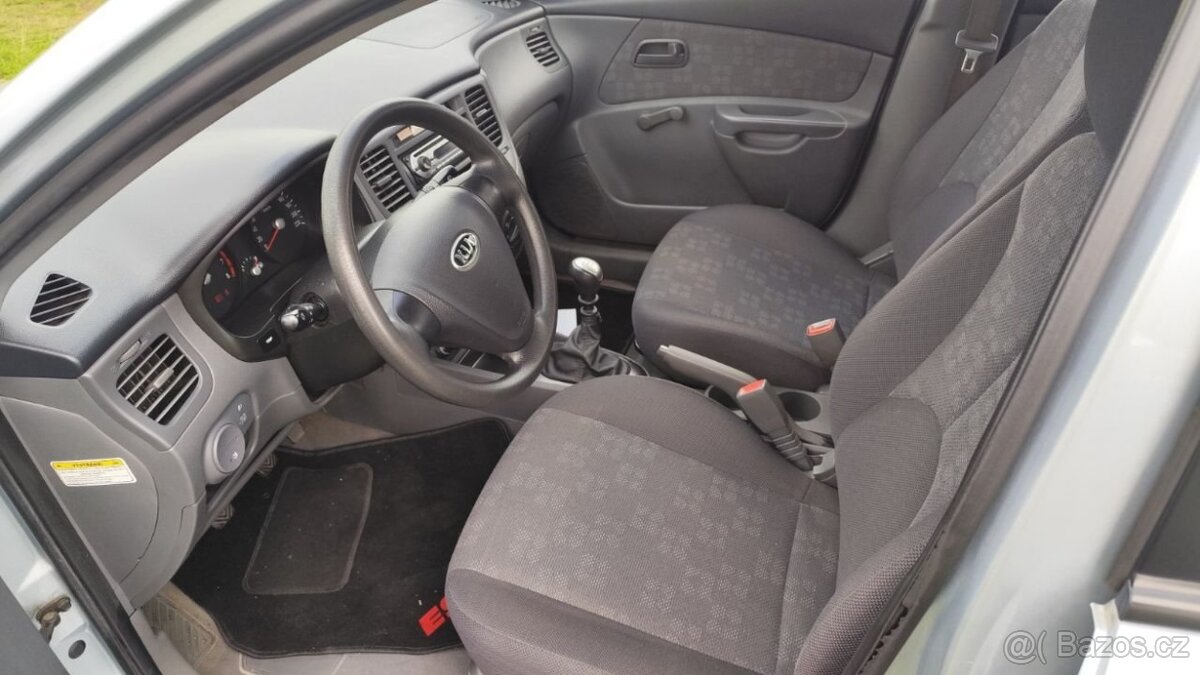 Kia Rio 1.4 71kw rok-2007 - 6
