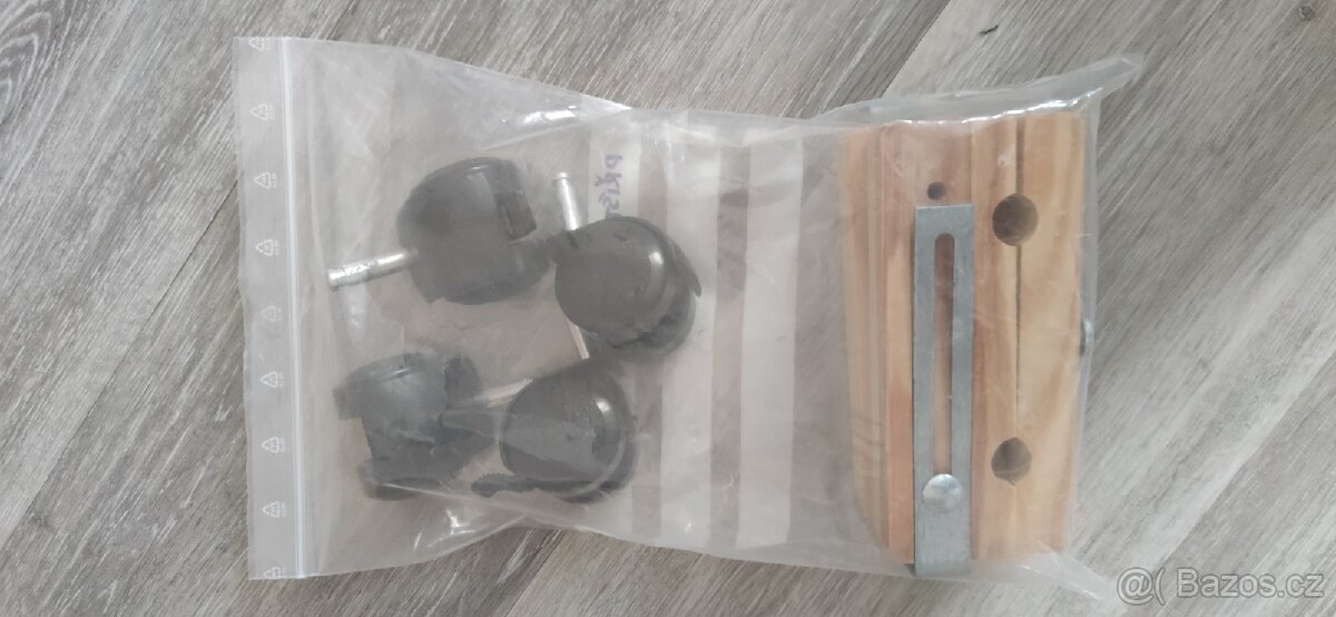 Přístavná dětská postýlka + matrace - 6