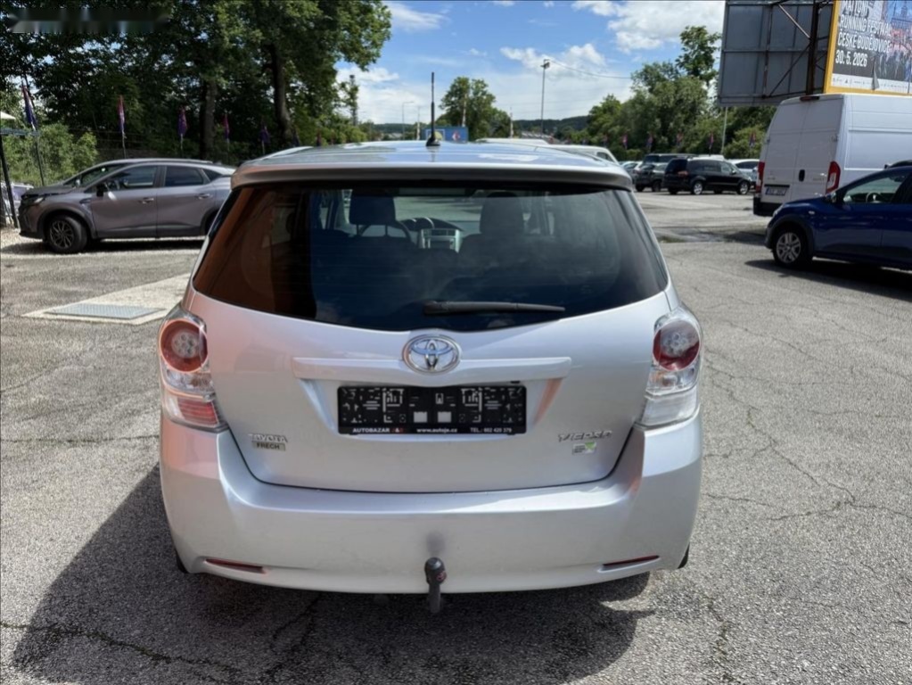 Toyota Verso,1,6 VVTi - 6