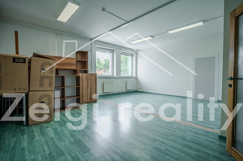 Pronájem kanceláří (420m²) a skladu (40m²) poblíž centra Brn - 6