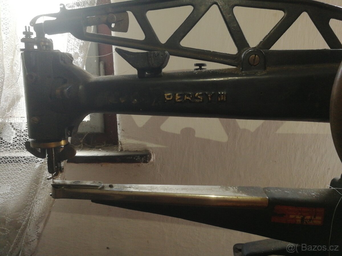 Obuvnicky šicí stroj persy III - 6