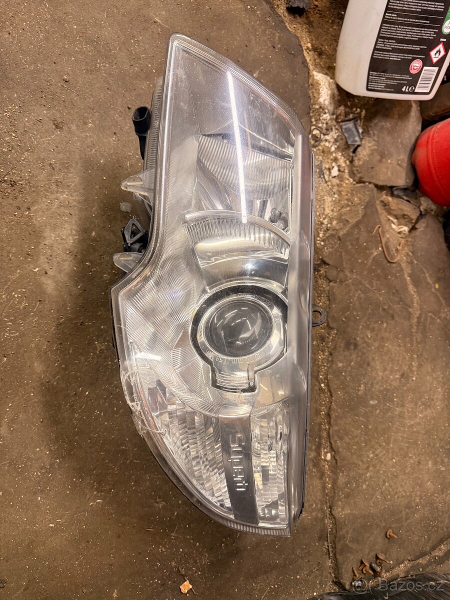 Prodám Bixenony Škoda Superb 2 - 6