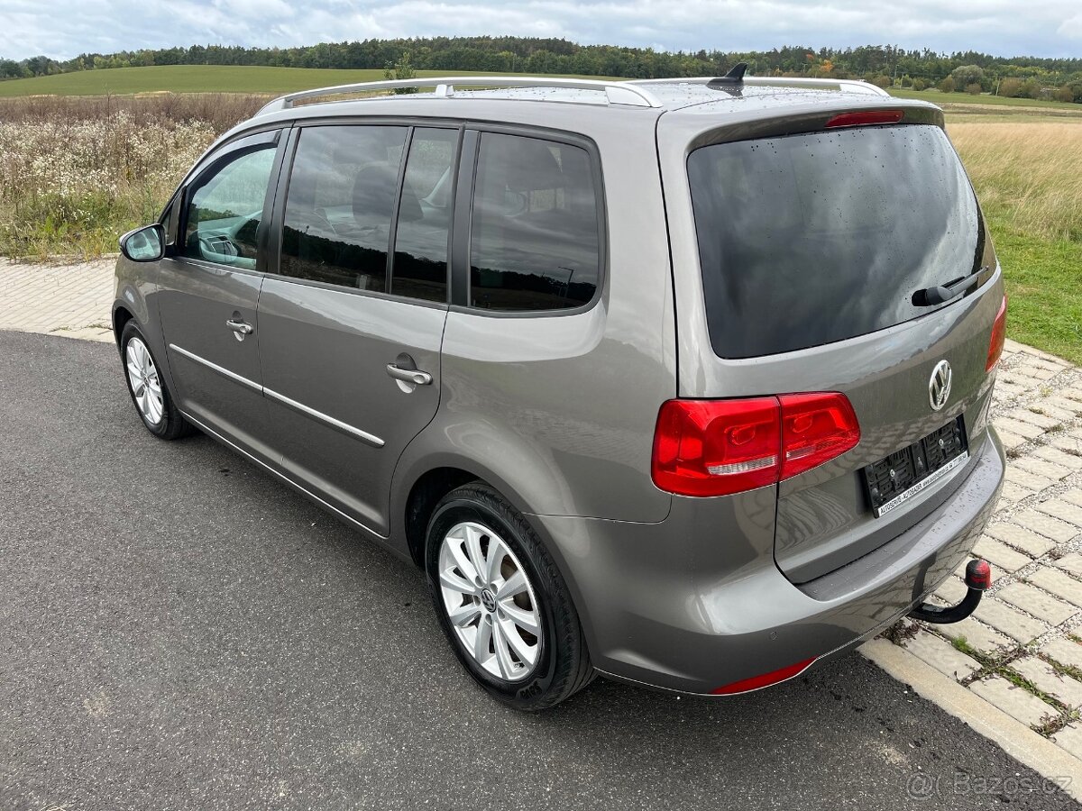 Volkswagen Touran 2.0 TDI 125kW Highline DSG tažné - 6