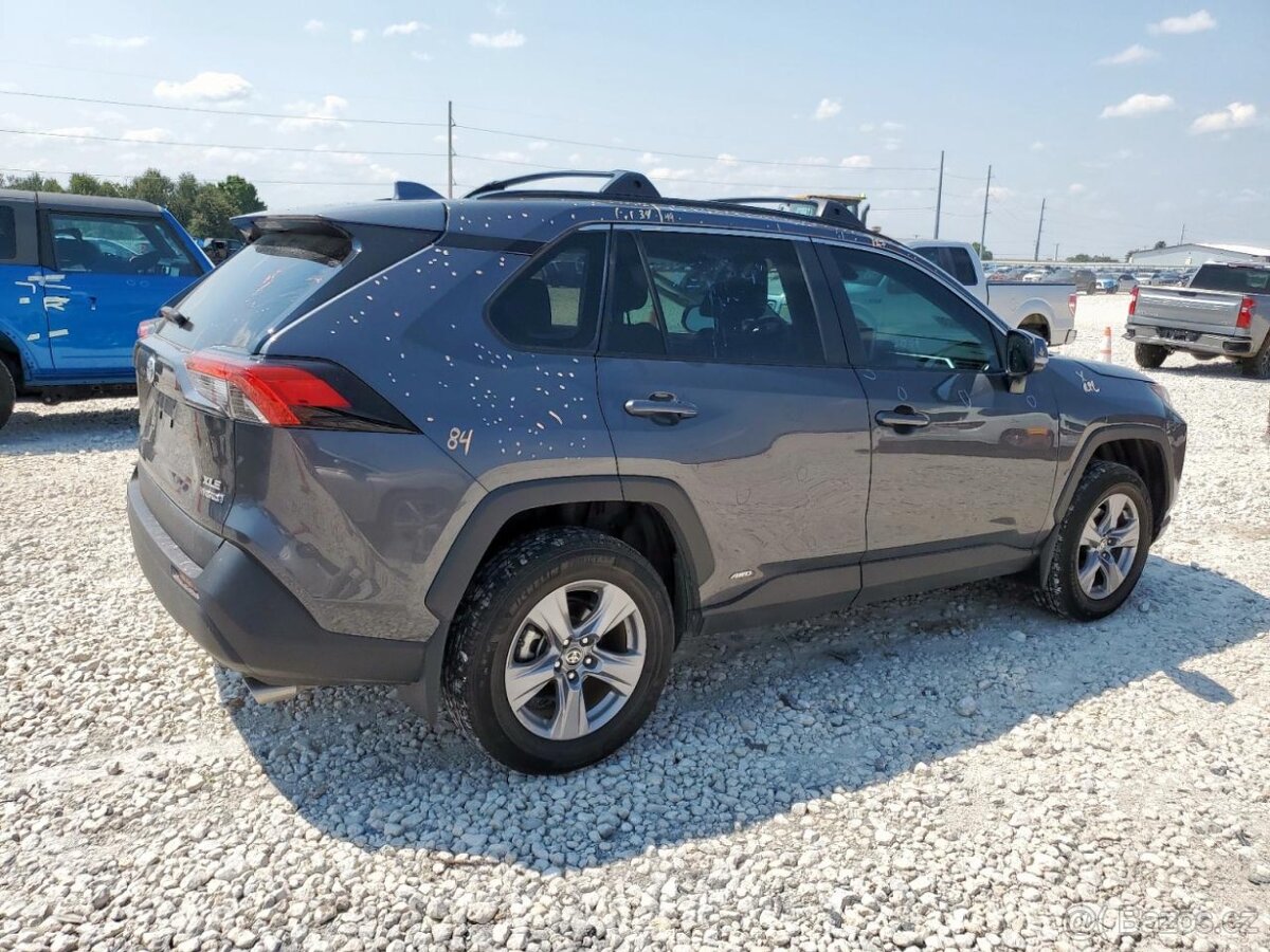 Toyota RAV4 XLE 2023 - 6
