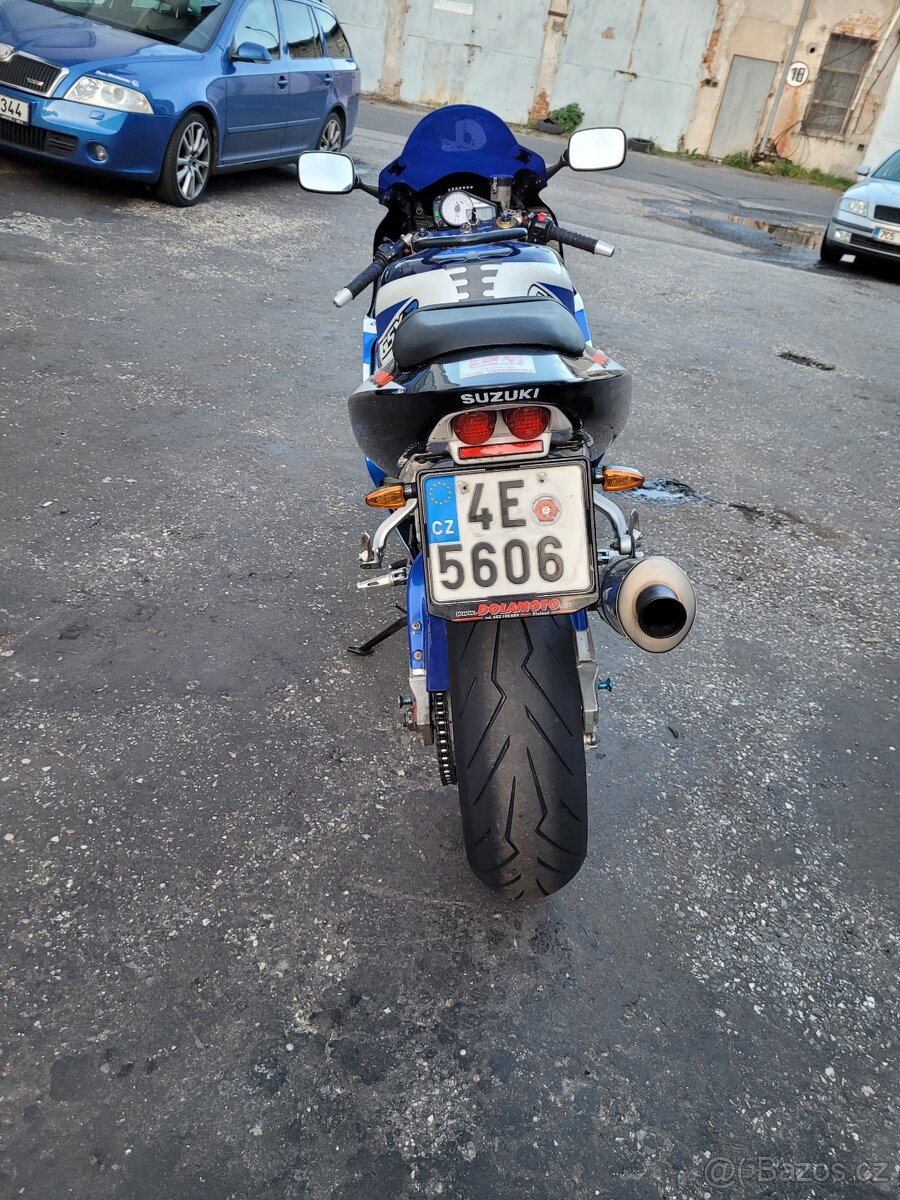 Suzuki gsxr 1000 k1 - 6