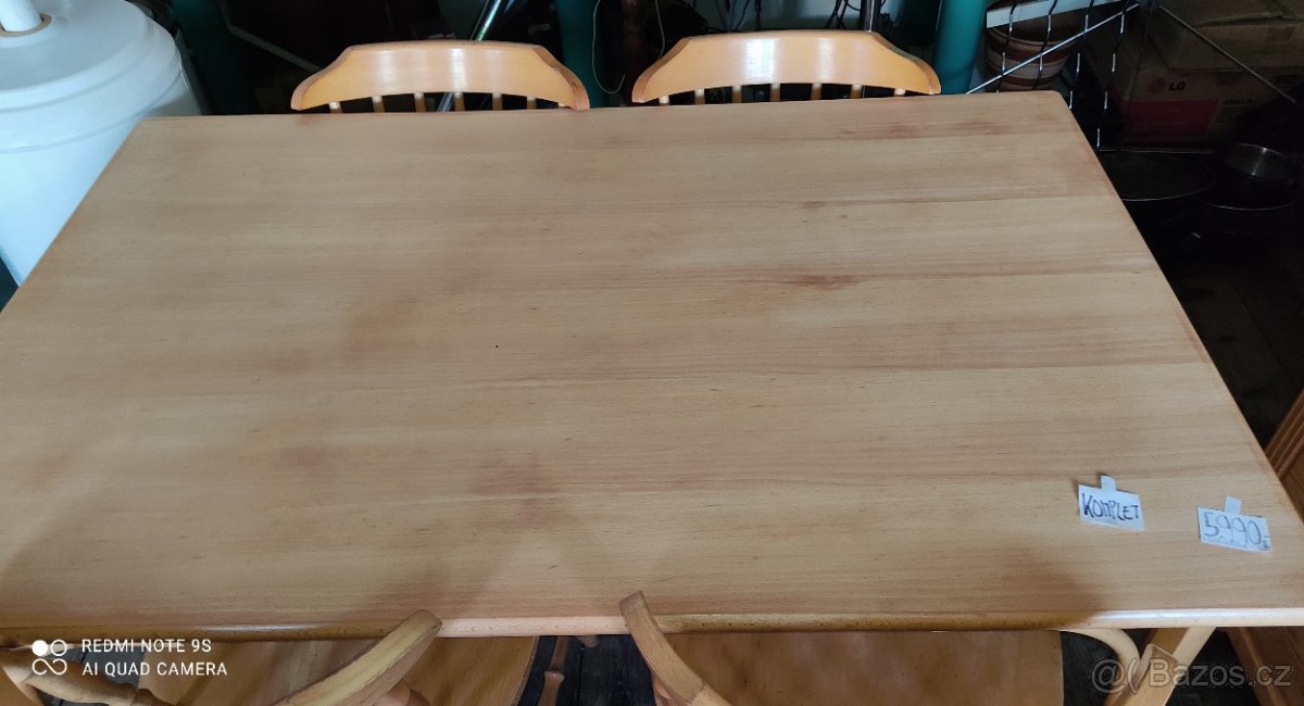 Dubový stůl se 4 židlemi - 6