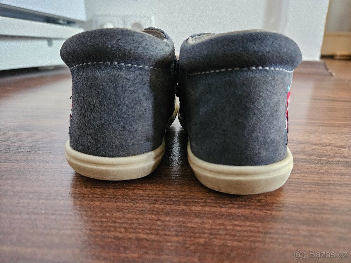 Chlapecké kožené kotníkové boty Jonap vel. 22 - 6