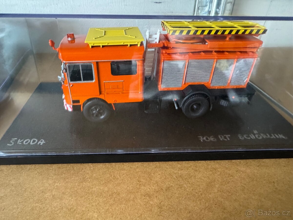 Vánoční výprodej autobusů/osobních 1:43 Abrex Foxtoys moje - 6