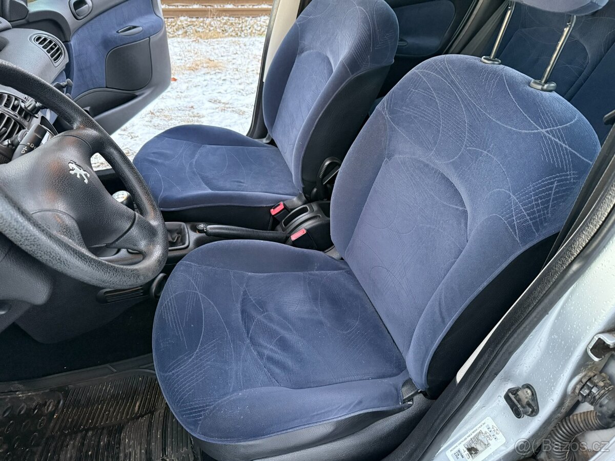 Peugeot 206 1.1i 2001 - 6