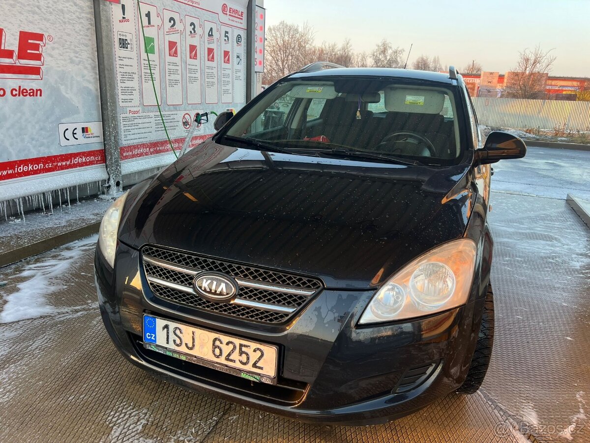 Kia Ceed 1.4i + LPG. Rok 2010. Tempomat. Klima - 6
