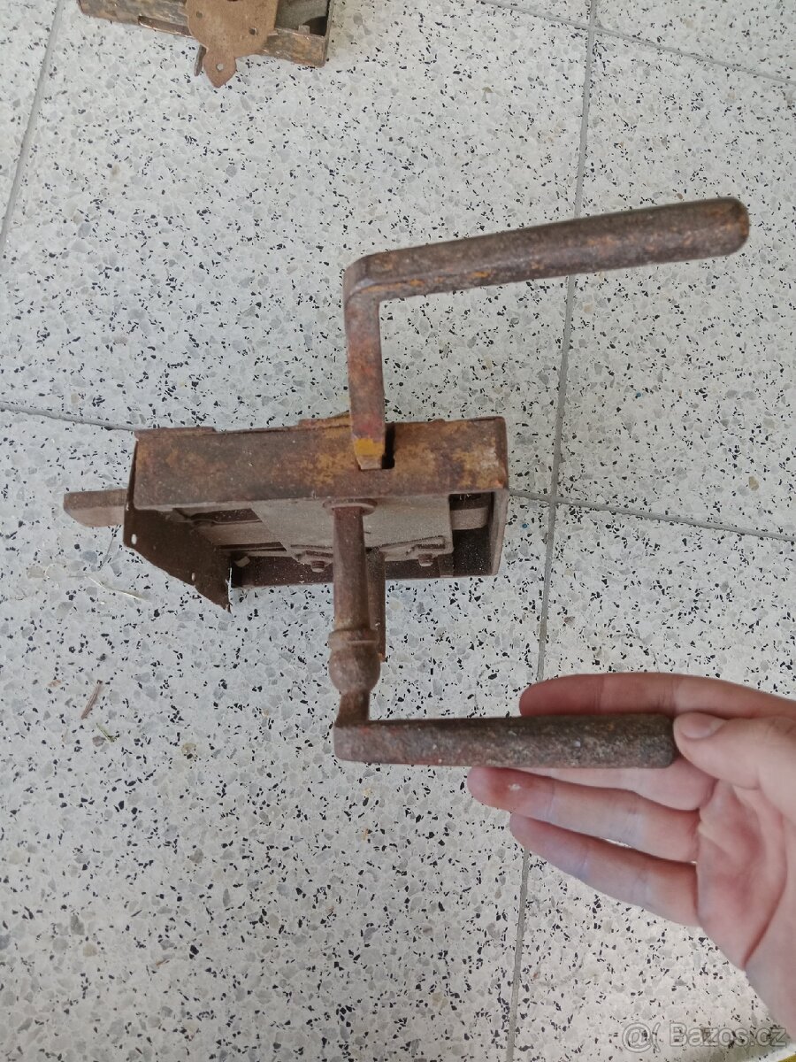 Dveřní kování - 6