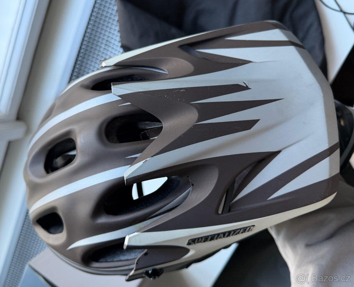 Integrální přilba SPECIALIZED Deviant - 6