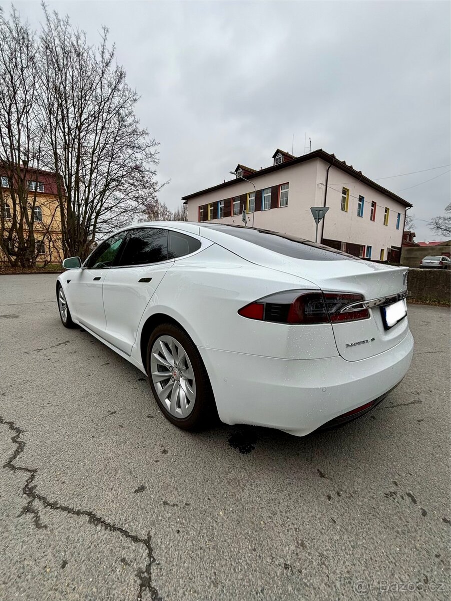 Tesla model S 75D - 6