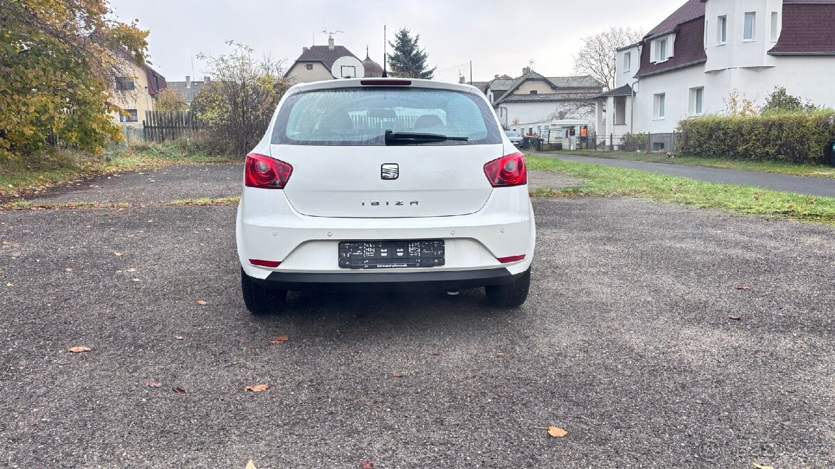 SEAT Ibiza 1,4i 16V rv 2013 - 6