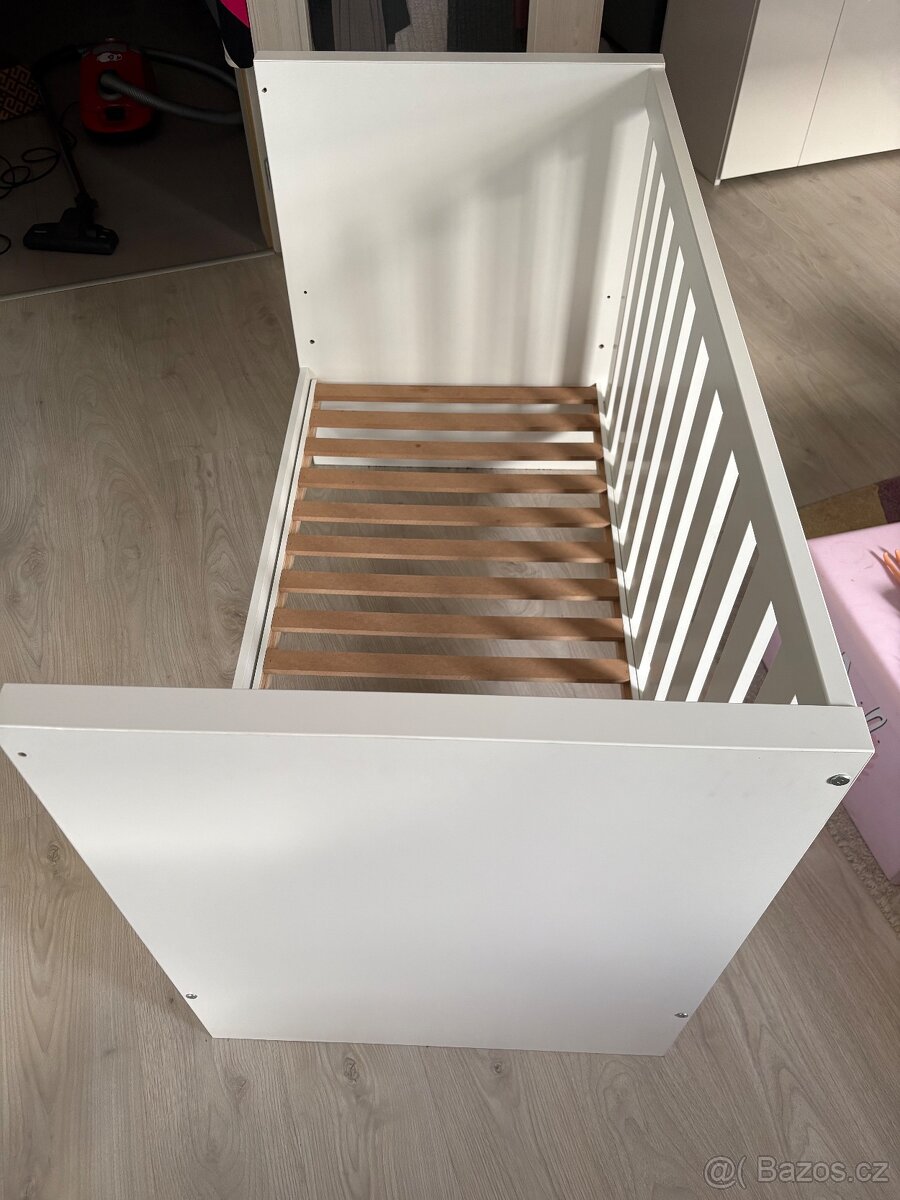 Luxusní dětská bílá moderní postýlka - 6