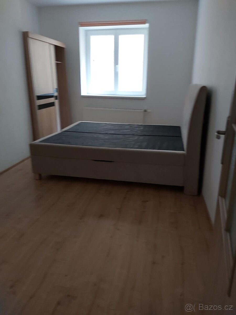 Byt 3+1, Karlovy Vary 1 - 6