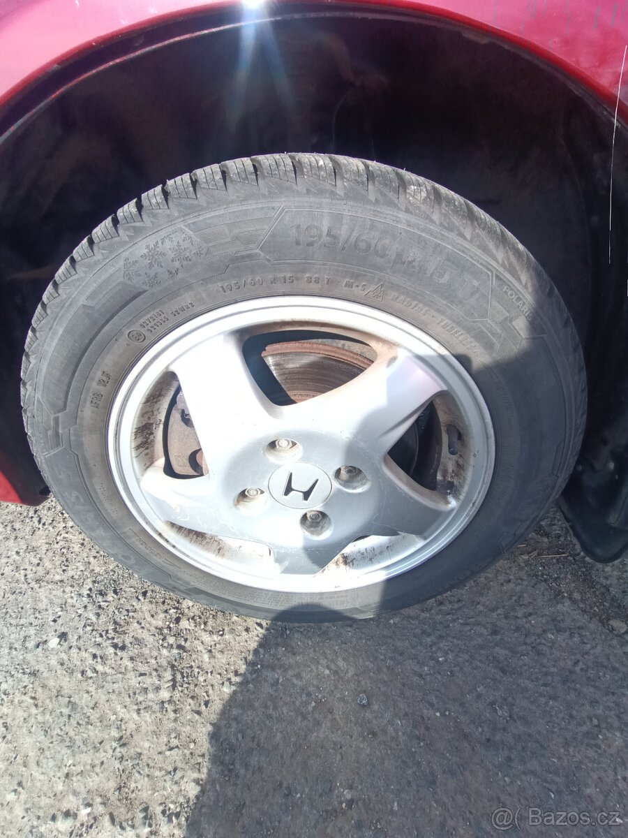 Honda Accord sedan - 6