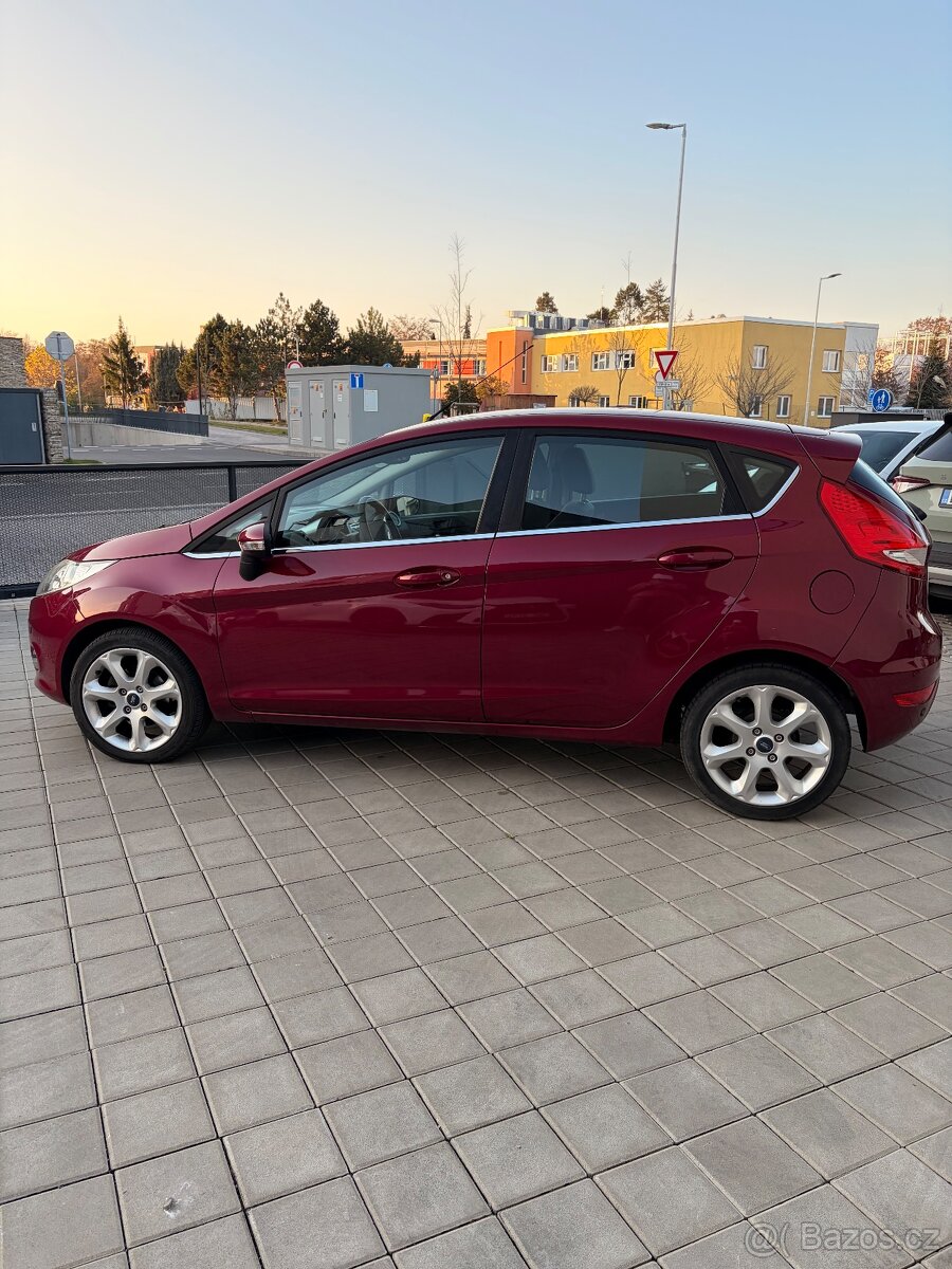 Ford Fiesta 1.2i 60 kW - 6