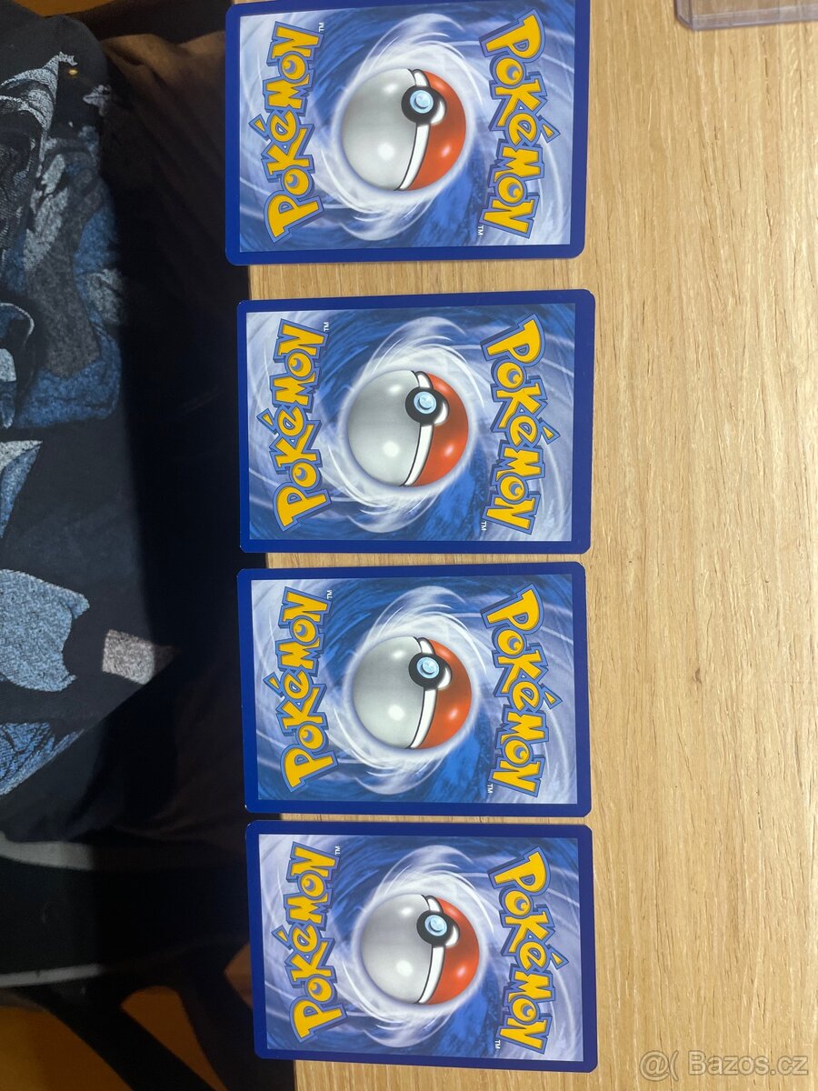 Pokémon karty - 6