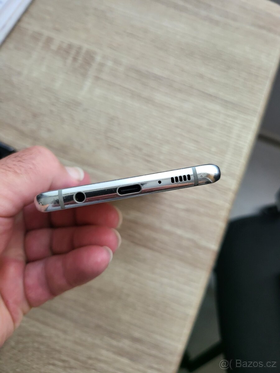 Prodám Sanmsung S10+, dobře fungující, 128GB pamět, super zn - 6