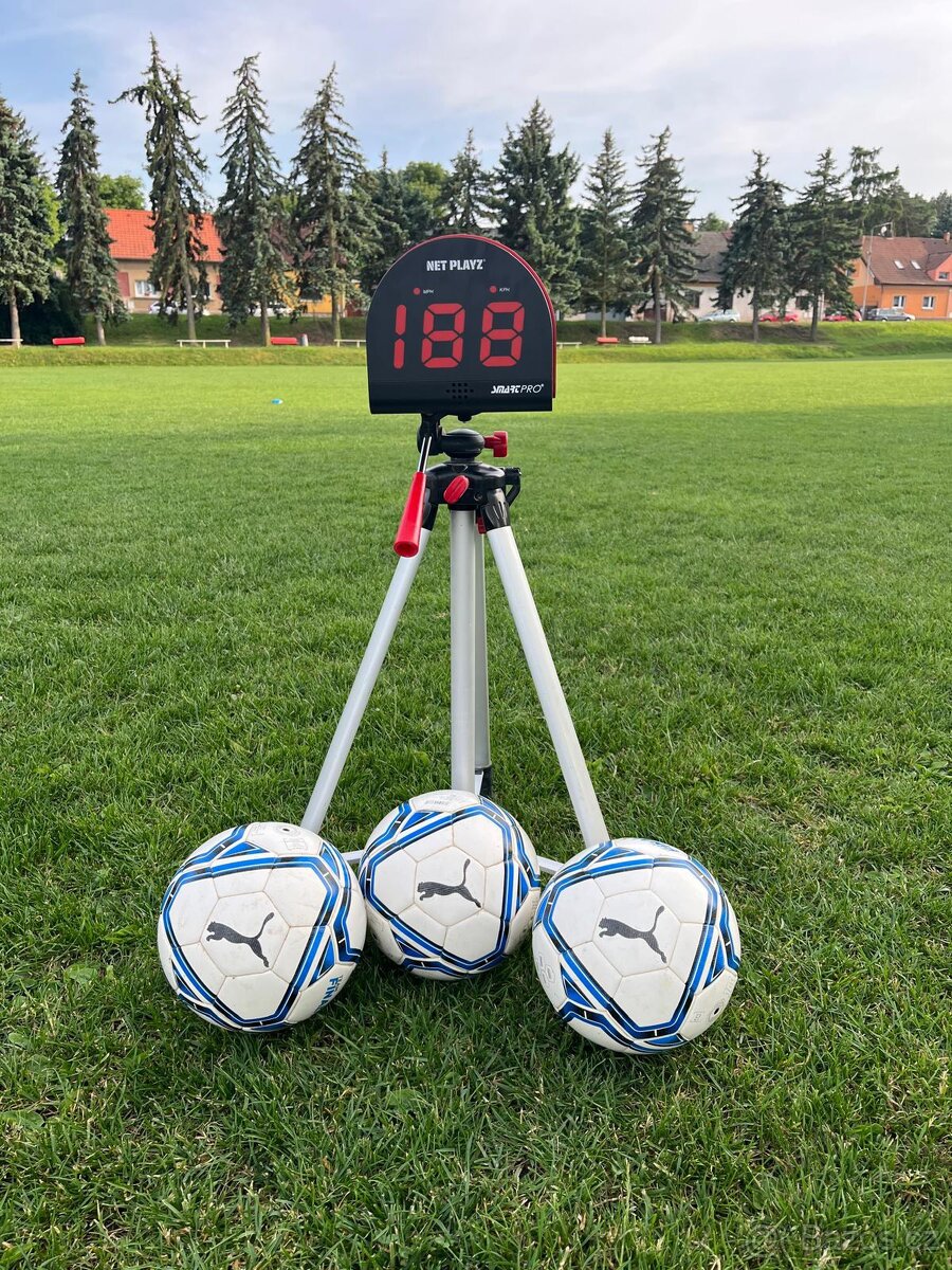 Fotbalové šipky + Měřič rychlosti běhu a kopu - 6