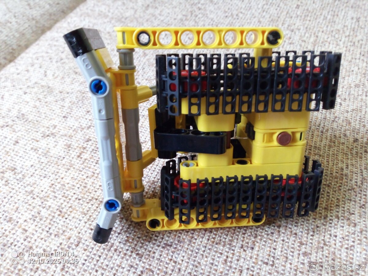 LEGO Technic 42163 buldozer - 6