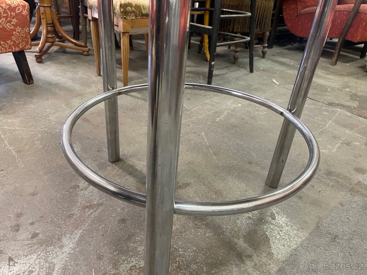 Chromovaný funkcionalistický kulatý konferenční stolek. - 6