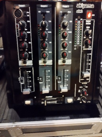 DJ case + DJ controller + CD player - 6