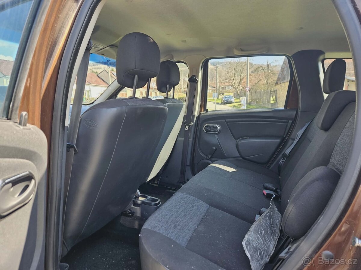 Dacia Duster 1.6 - 6