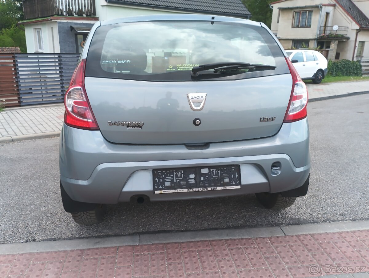 Dacia Sandero 1,2 16V - 6