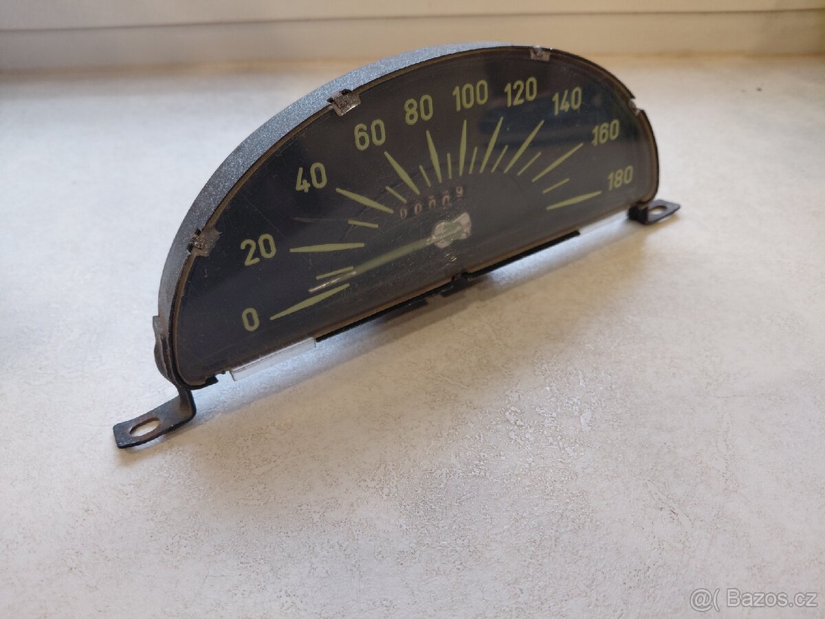 Tatra 603 - tachometr v zachovalém stavu - 6