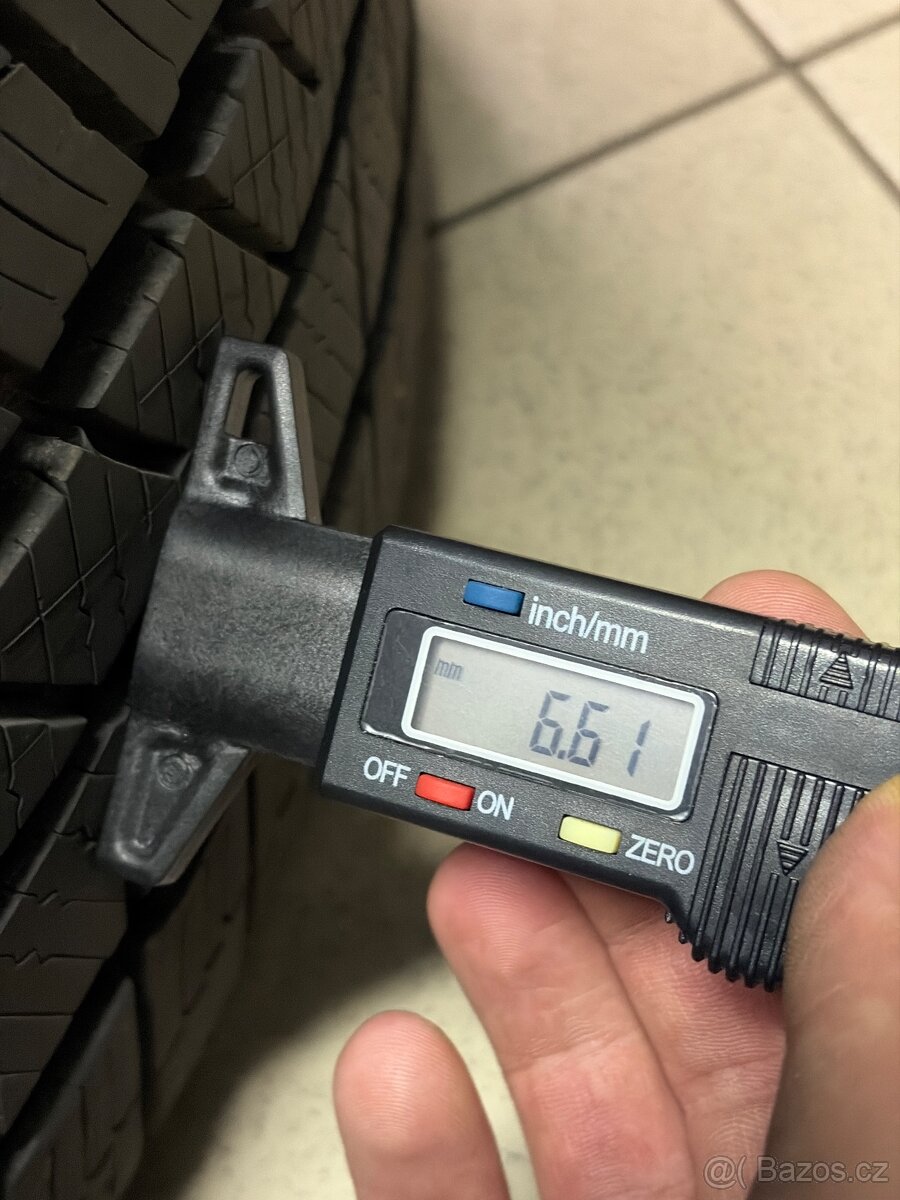 Zimní pneu Barum 215/60/17 100 V - 6