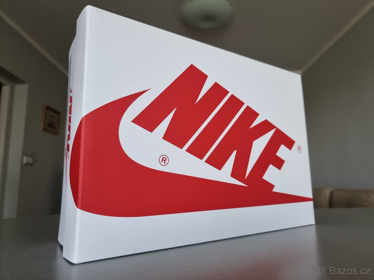 Nike Air Jordan 1 High OG "Heritage" - 6