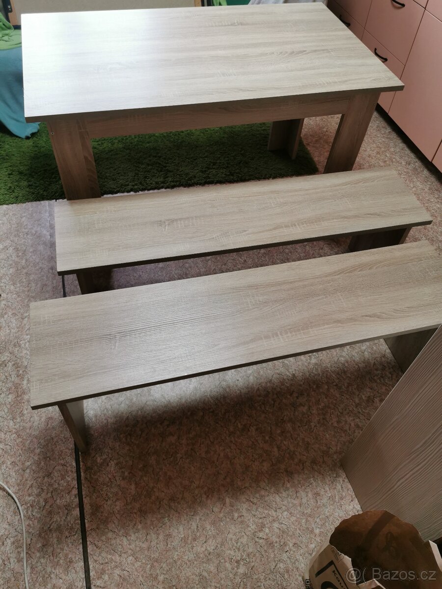 Stůl a lavičky - 6