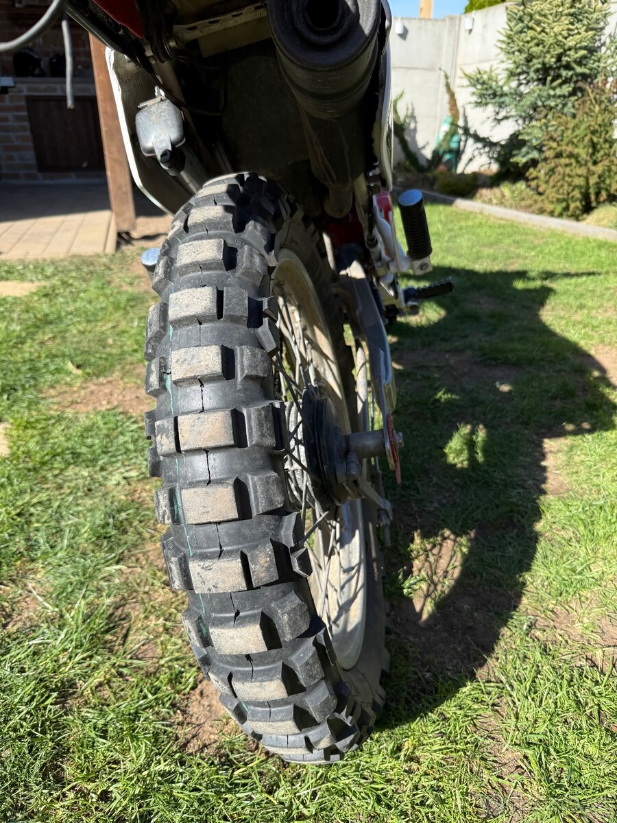 Honda XL200 - 6
