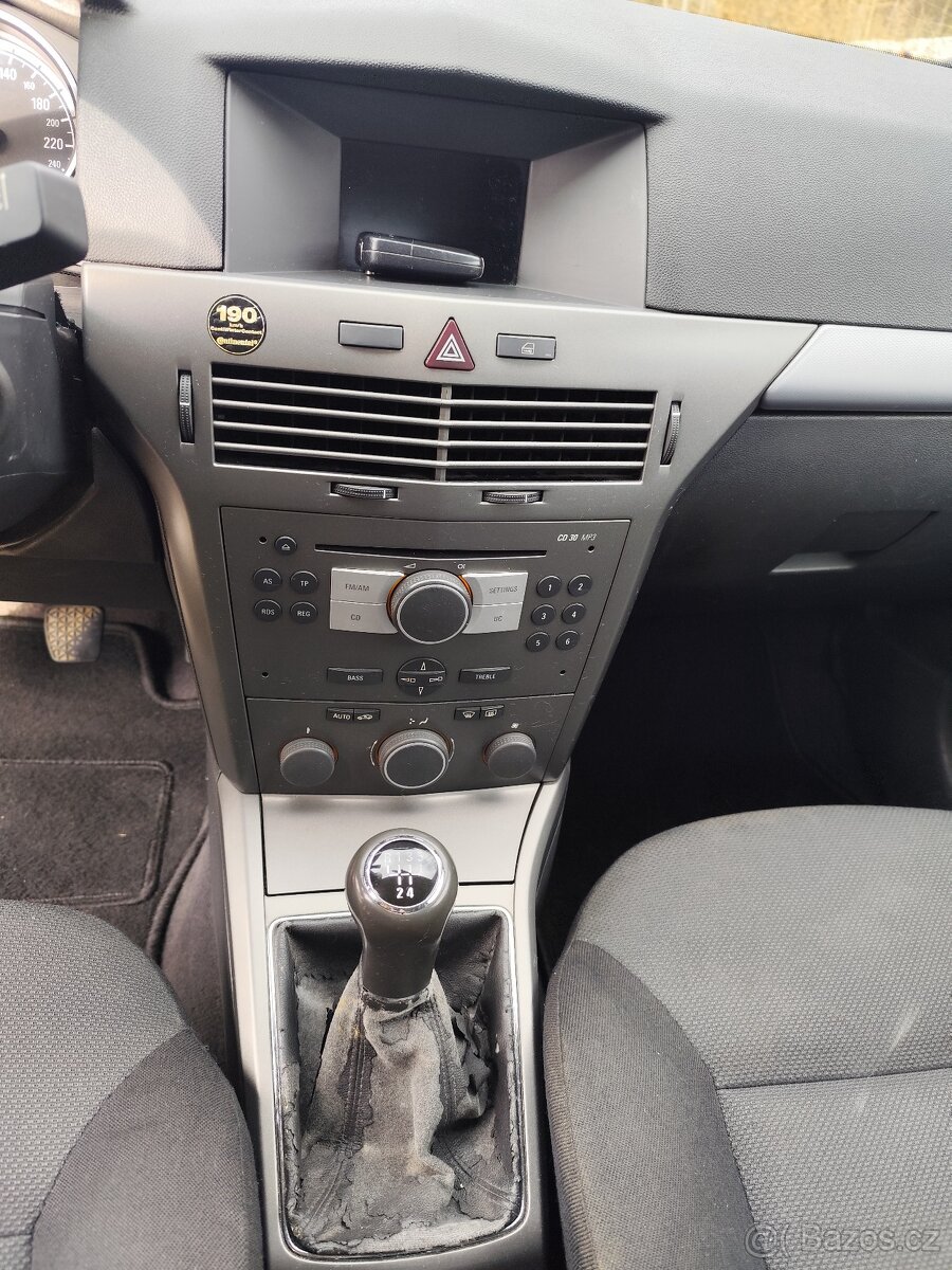 Opel Astra Caravan 1.6 - 6