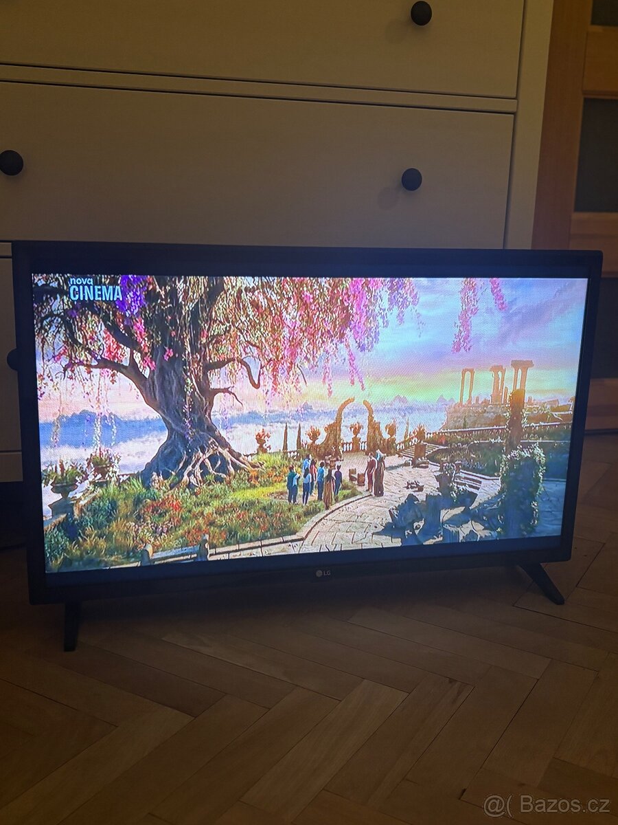 LG LED TV 32 + držák na TV Stell - 6