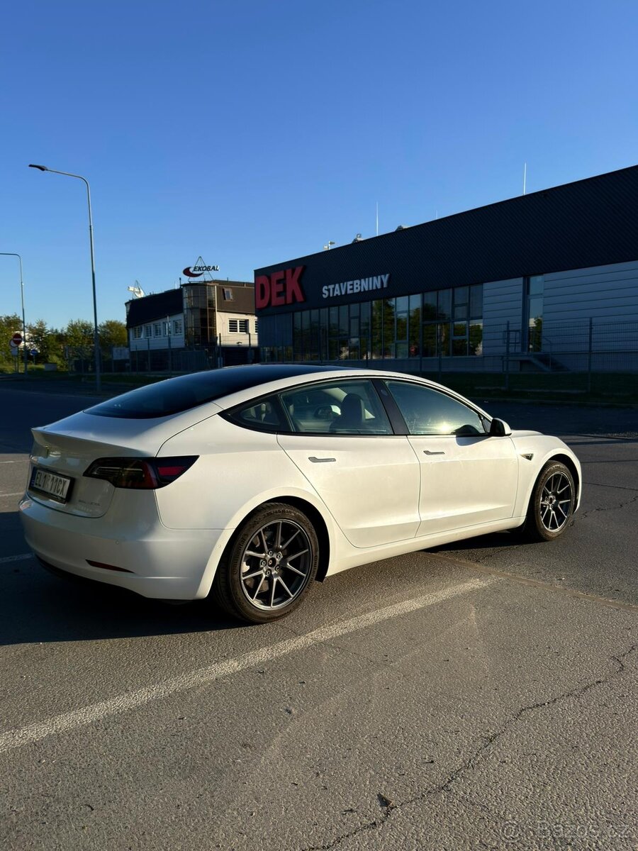 Tesla Model 3 Long Range 2021 Refresh - 6