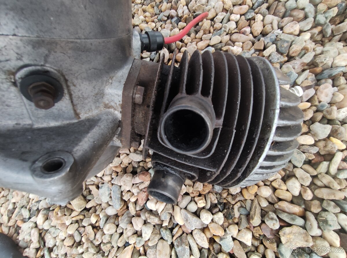 Motor ČZ 125 t - 6