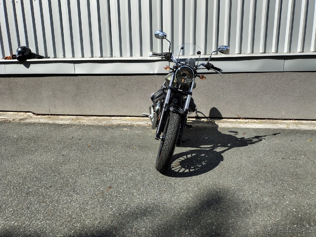 Moto Guzzi V9 Roamer 2020 - 6