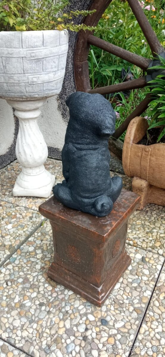 Zahradní dekorace- Soška Mopsík 2 - 6