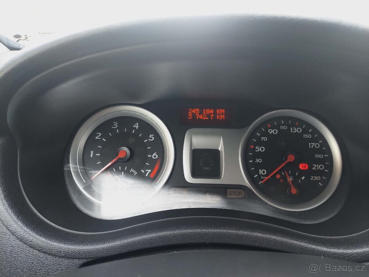 Renault Clio III - 6