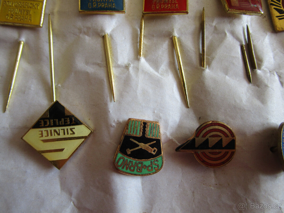 Prodám 20 ks odznaků - 6
