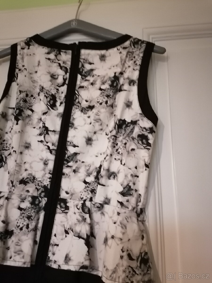 Pouzdrové šaty - 6