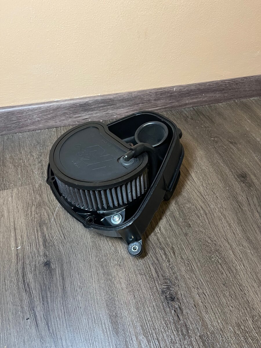 Wildstar XV 1600 air box + K&N filtr - 6