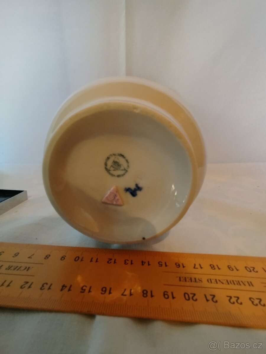 Porcelánová váza a jiné vázy a vázičky - 6